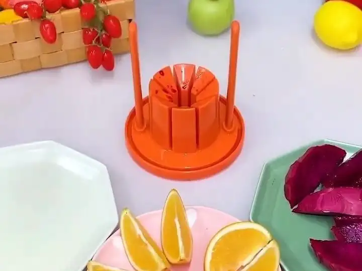 Fruit slicer